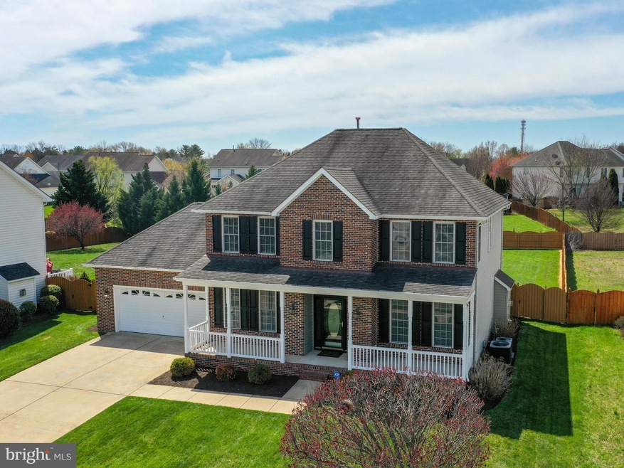 211 Wayfaring Dr, Winchester, VA 22602 - photo 1