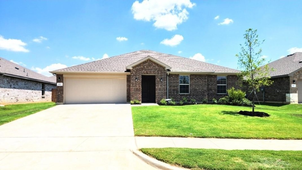 837 Alexandria Ln, Joshua, TX 76058 - photo 1
