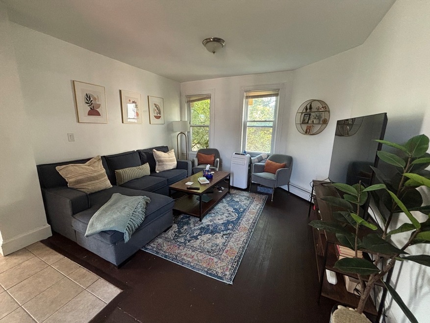 106 Pine St unit 3, Cambridge, MA 02139 - photo 1