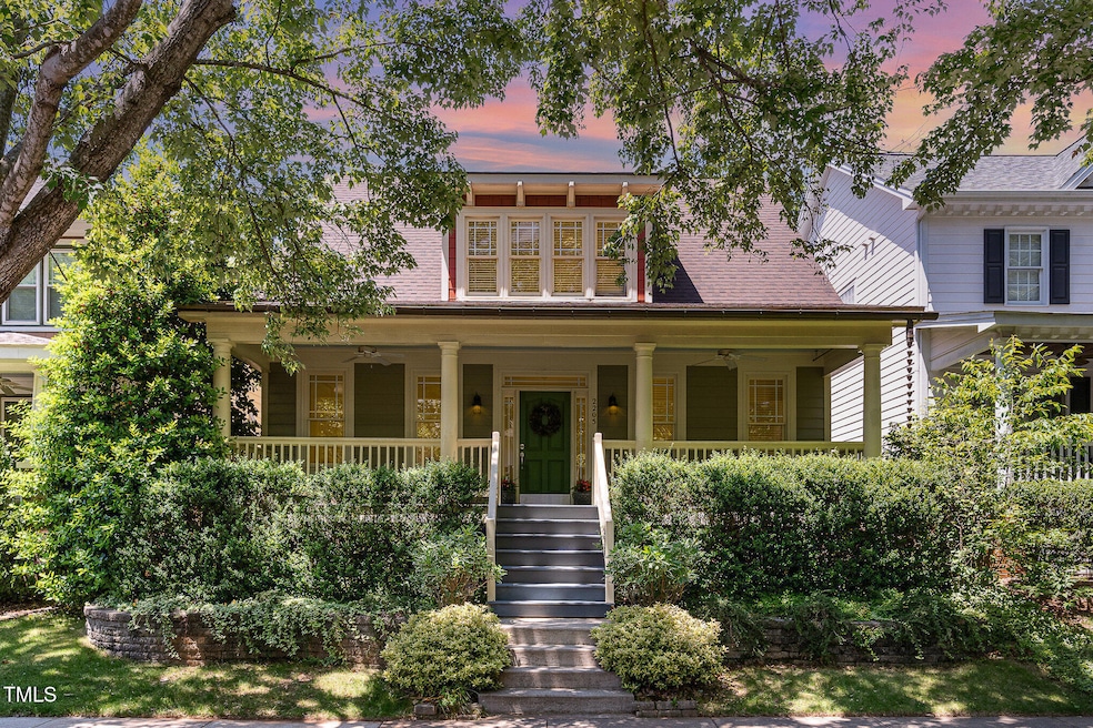 Sold $585,000 • Co-Listing Agent