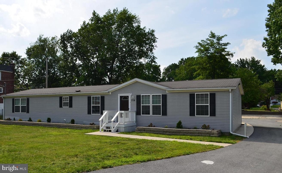 Under Contract $250,000 • Co-Listing Agent