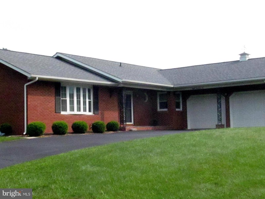 806 Lee Ave, Sykesville, MD 21784 - photo 1