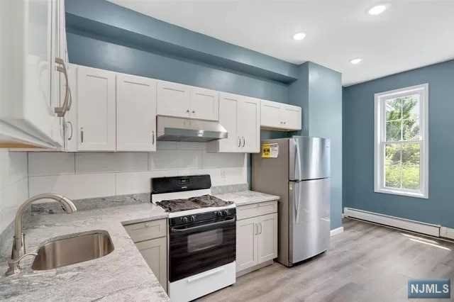 37 48th St unit 2, Weehawken, NJ 07086 - photo 1