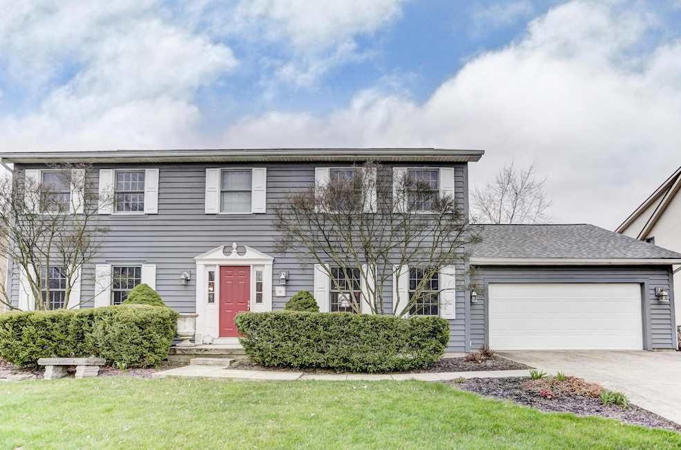 698 Wedgewood Dr, Marysville, OH 43040 - photo 1