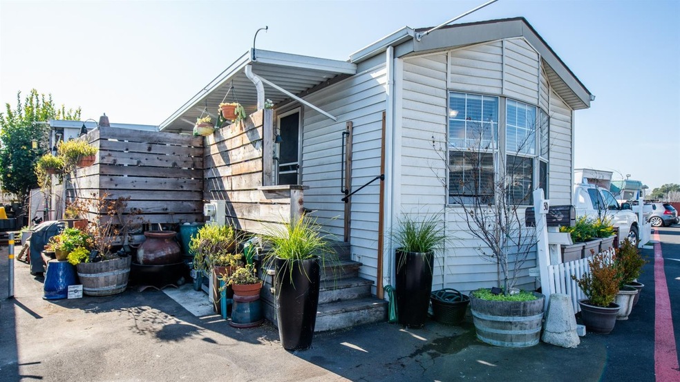 747 Lewelling Blvd unit 50, San Leandro, CA 94579 - photo 1