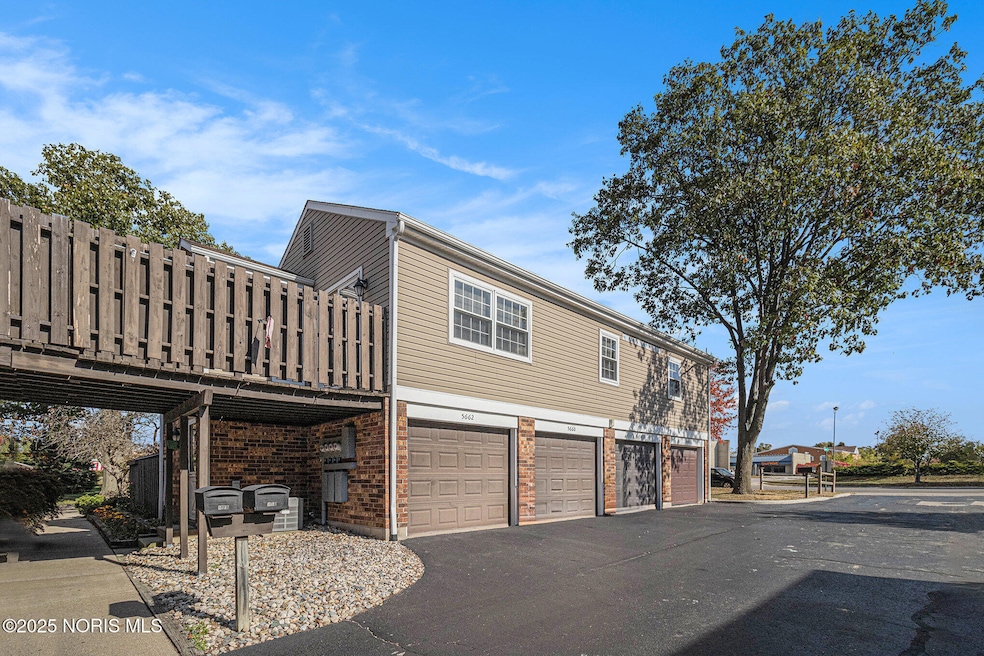 5662 Bernath Ct unit E, Toledo, OH 43615 - photo 1