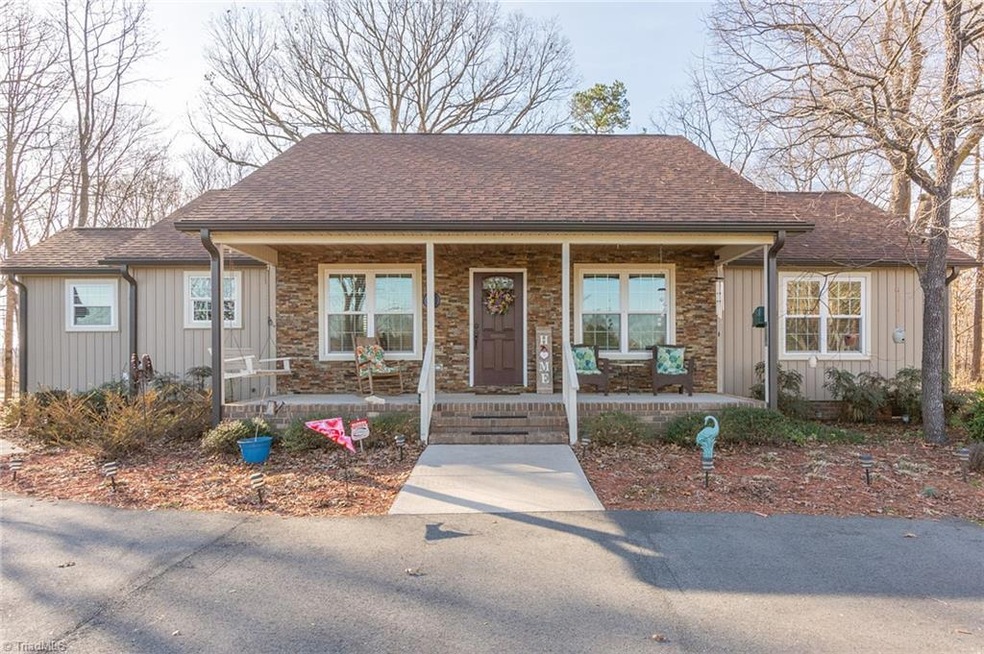 1610 Southmont Dr, Asheboro, NC 27205 - photo 1