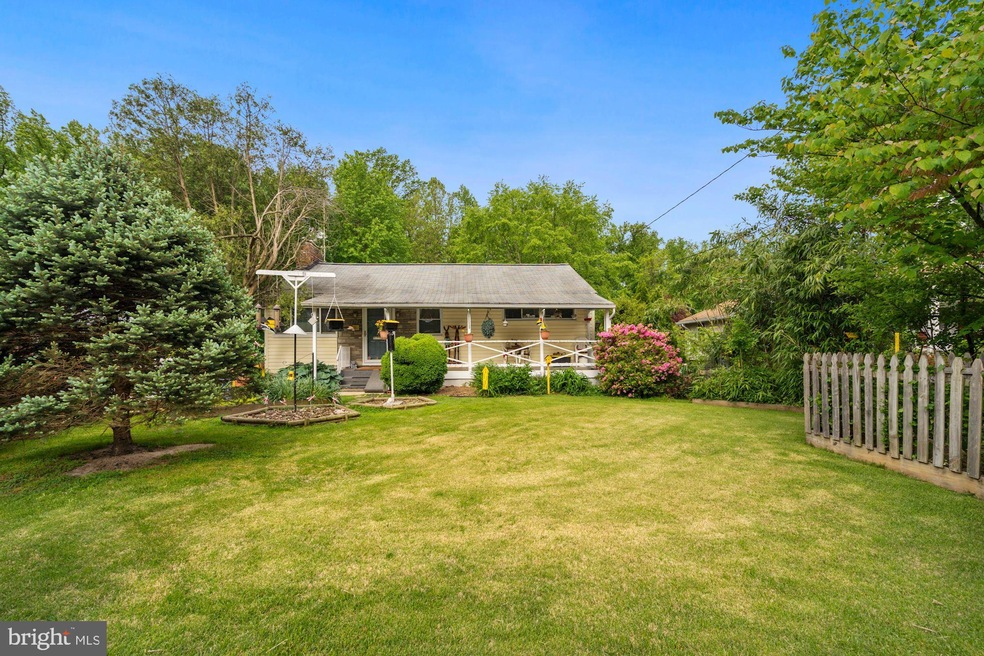 2124 Greenwich St, Falls Church, VA 22043 - photo 1