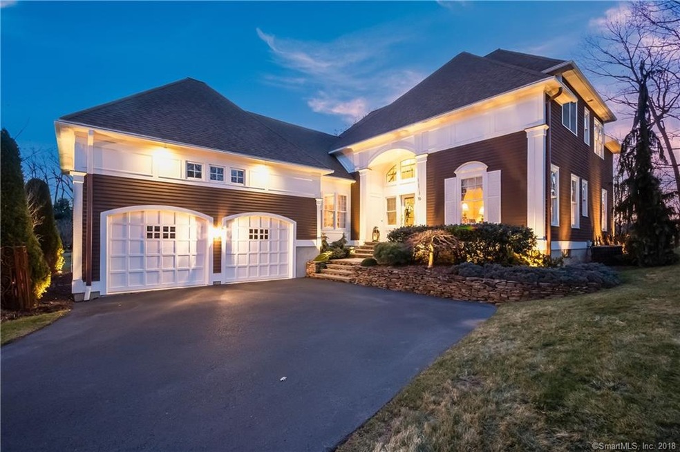 70 Walden Ct, Berlin, CT 06037 - photo 1