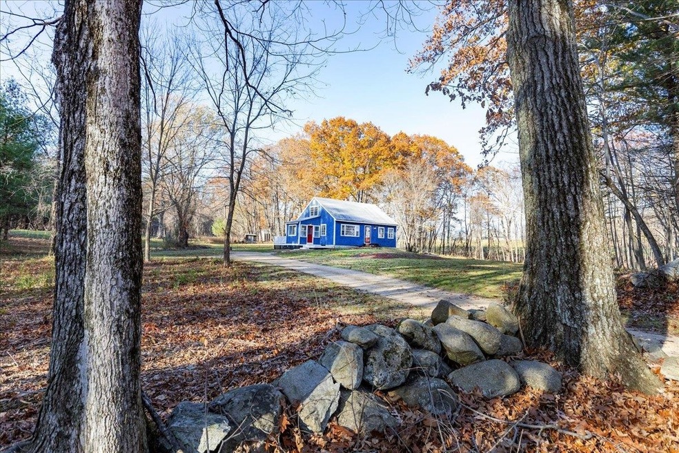 28 Halls Village Rd, Chester, NH 03036 - photo 1