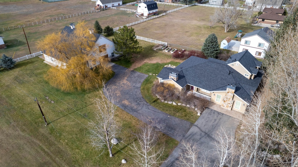 623 N Center St, Midway, UT 84049 - photo 1