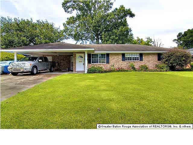 Cute Sherwood Forest recently updated 3 bedroom 2 