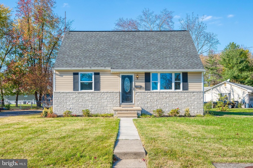 1108 Oak Ave, Essex, MD 21221 - photo 1