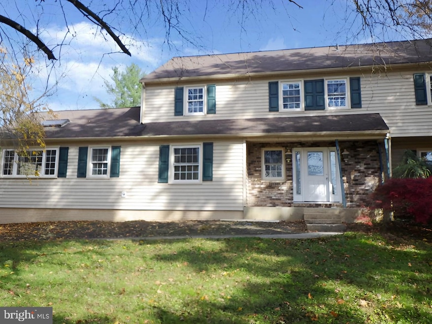 715 Clovelly Ln, Devon, PA 19333 - photo 1