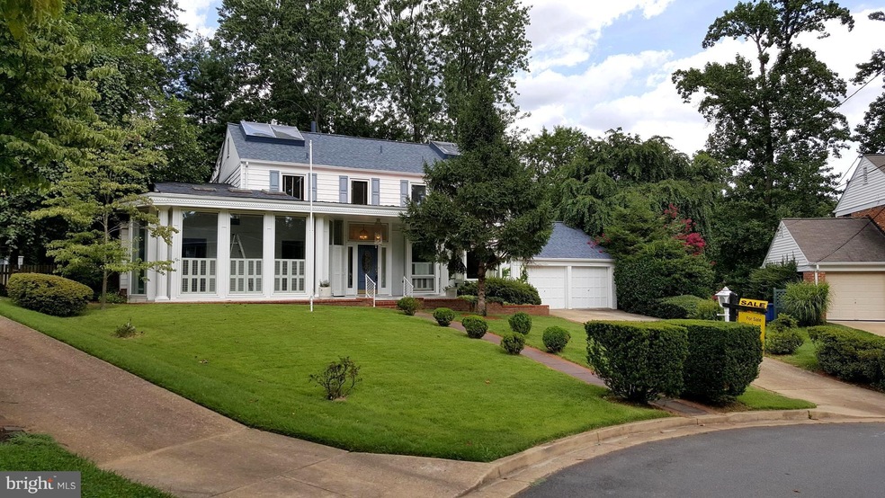 2425 Inglewood Ct, Falls Church, VA 22043 - photo 1