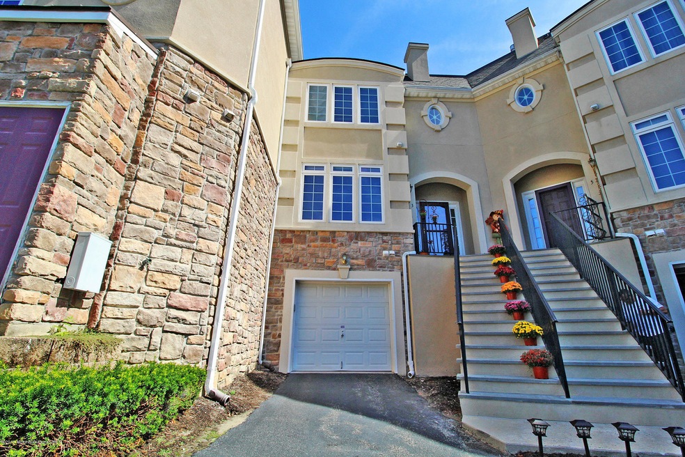 Front Exterior 3 3 w aspen