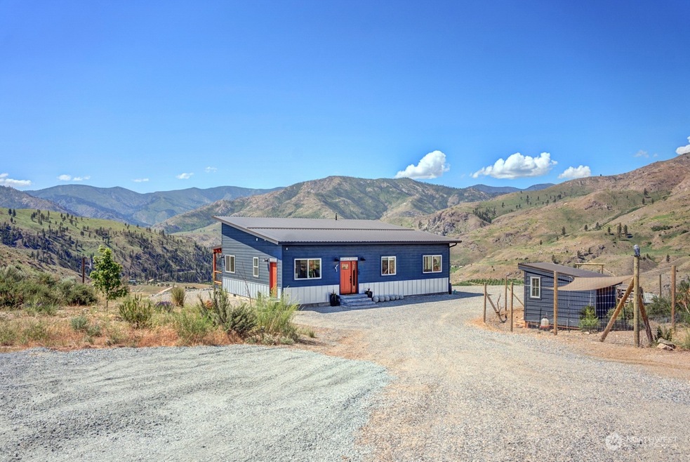 21 Flycast Rd, Methow, WA 98834 - photo 1