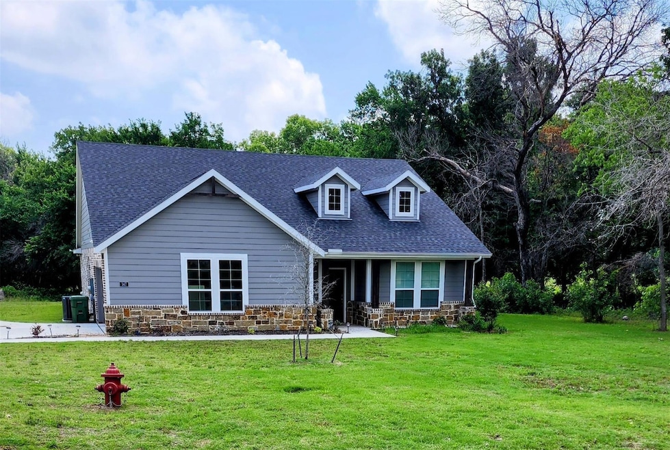 147 Cooper Ct, Springtown, TX 76082 - photo 1