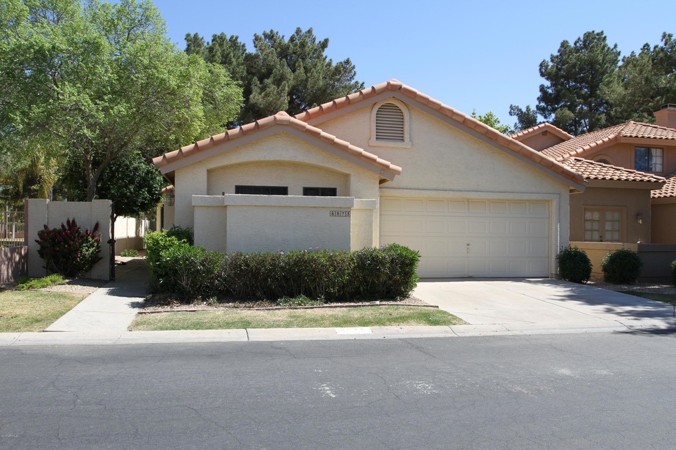 8875 S Grandview Dr, Tempe, AZ 85284 - photo 1