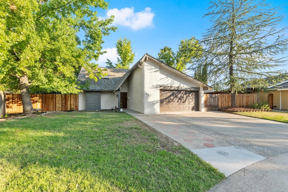 Sold $613,000 • Co-Listing Agent