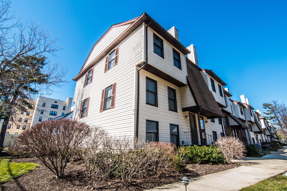 20 Pinckney Rd unit A1, Red Bank, NJ 07701 - photo 1