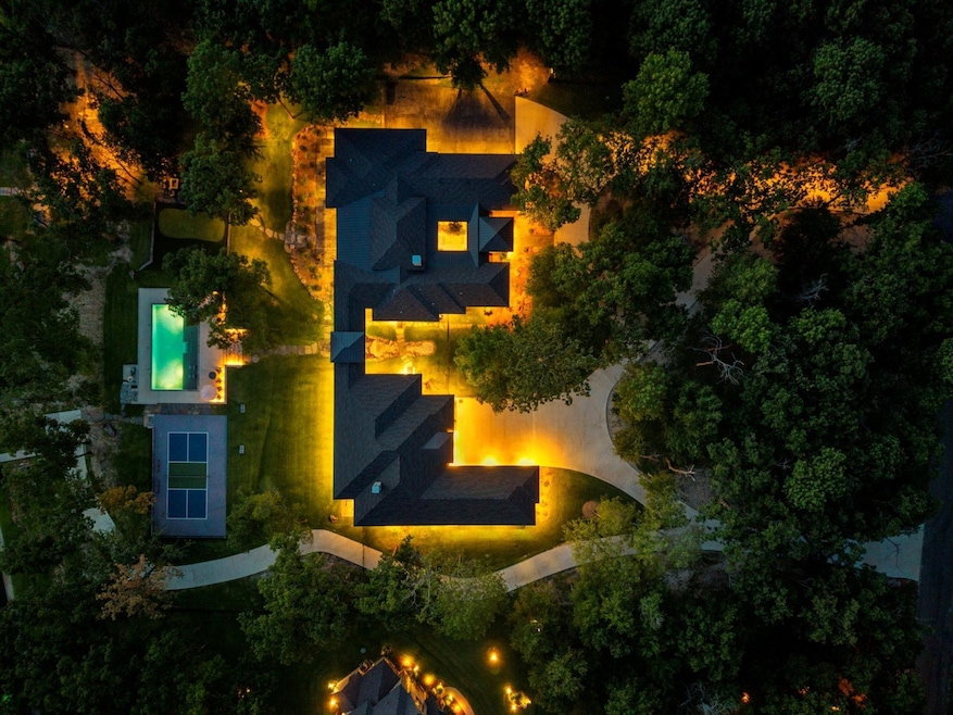 For Sale $6,300,000 • Co-Listing Agent