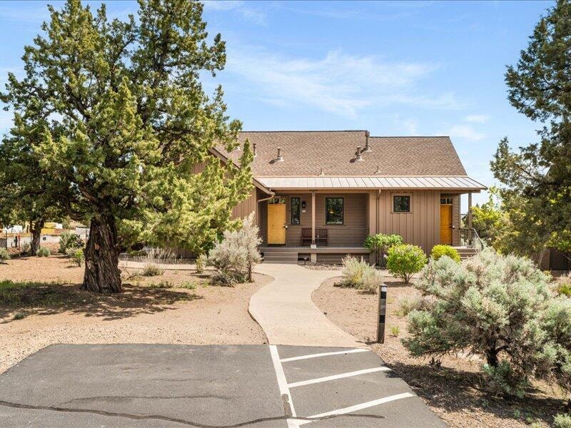 For Sale $879,000