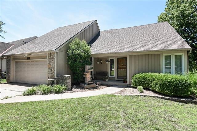 9100 Dice Ln, Lenexa, KS 66215 - photo 1