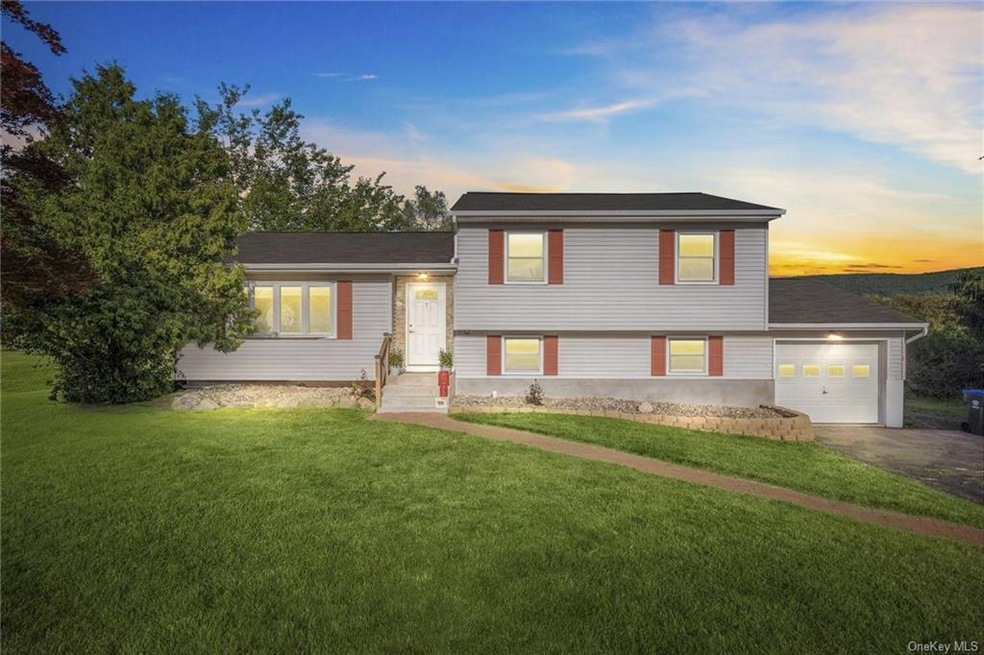 7 Winchester Way, Washingtonville, NY 10992 - photo 1