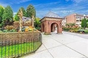 14-08 Michael Place unit 115L, Bayside, NY 11360 - photo 1