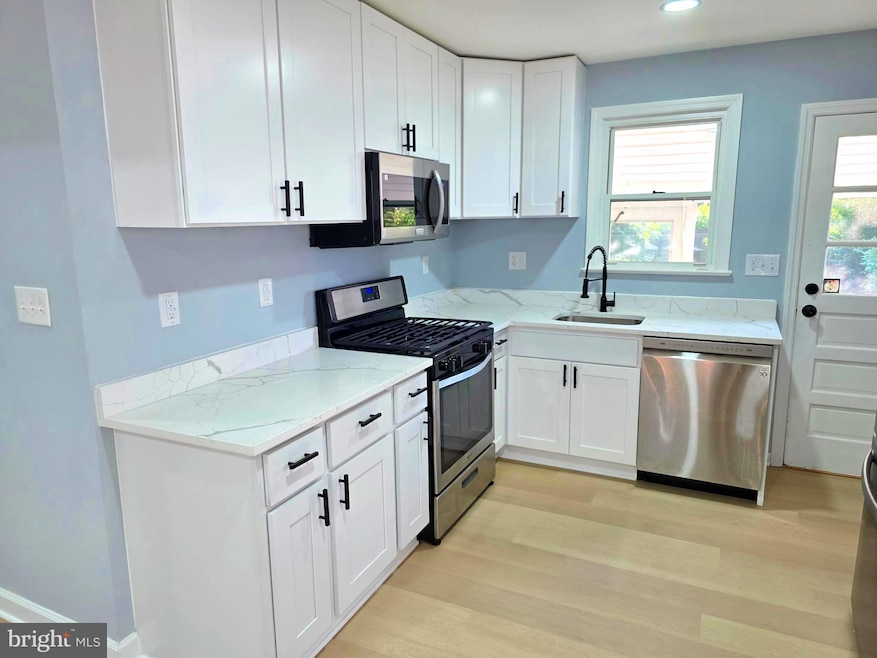 Sold $430,500 • Co-Listing Agent