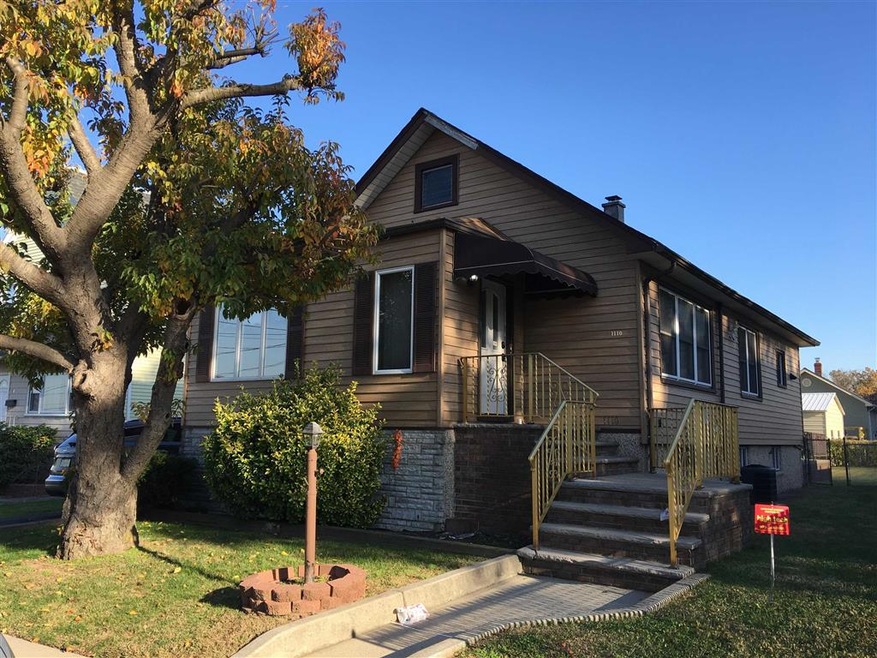 1110 Stonewall Ln unit Whole House, Secaucus, NJ 07094 - photo 1