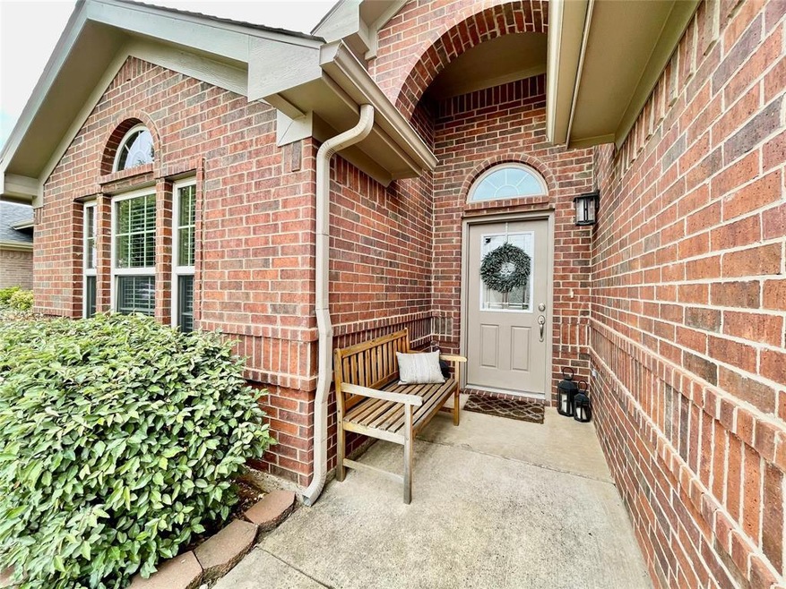 4208 Beryl Ln, Granbury, TX 76049 - photo 1