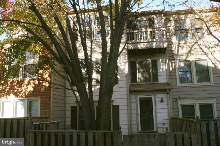 7536 Belle Grae Dr unit 2-10, Manassas, VA 20109 - photo 1