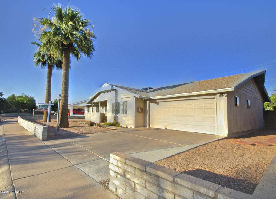 Villa 1517 N