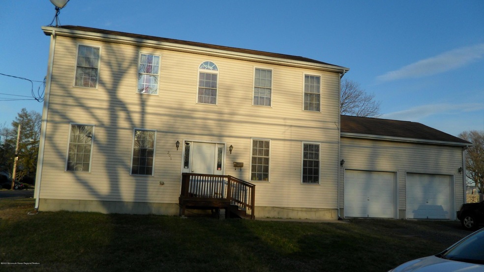 206 UNION AVENUE - PRIMARY