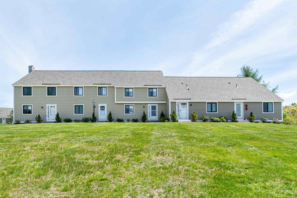 11 Pendleton Ln, Londonderry, NH 03053 - photo 1