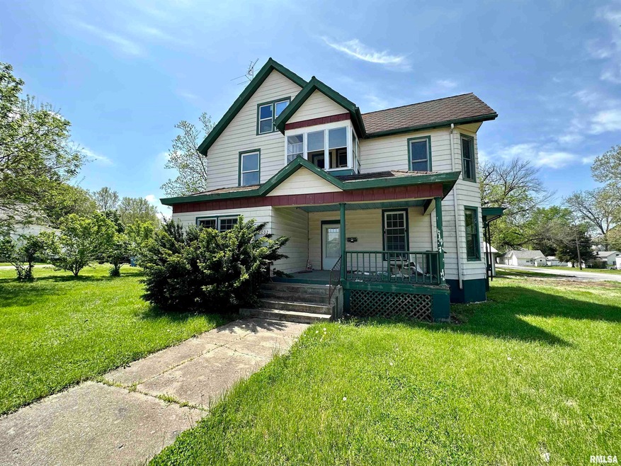 202 E Liberty St, Virginia, IL 62691 - photo 1