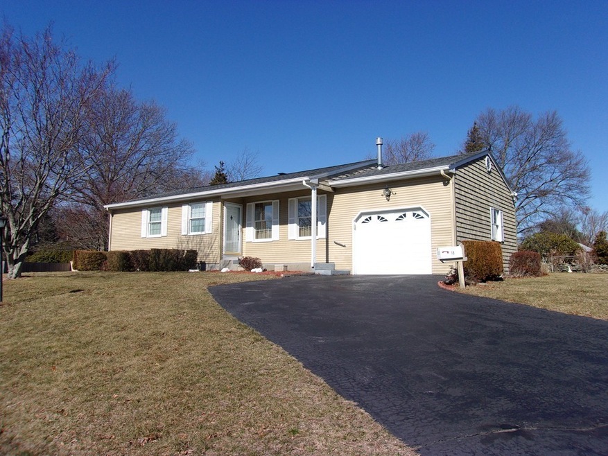 15 Earl Ln, Swansea, MA 02777 - photo 1