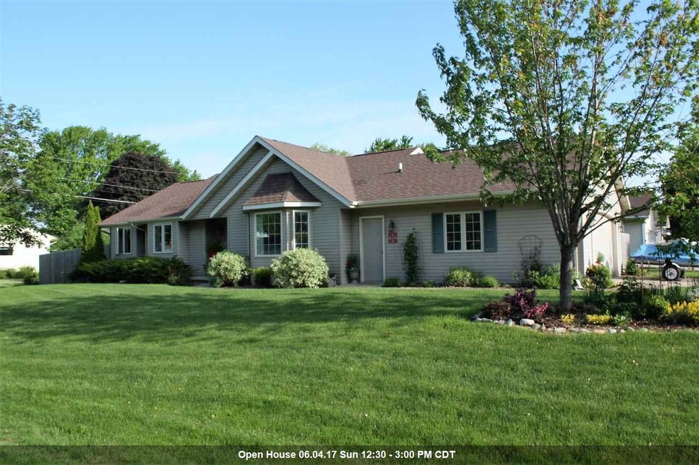 2620 W Brewster St, Appleton, WI 54914 - photo 1