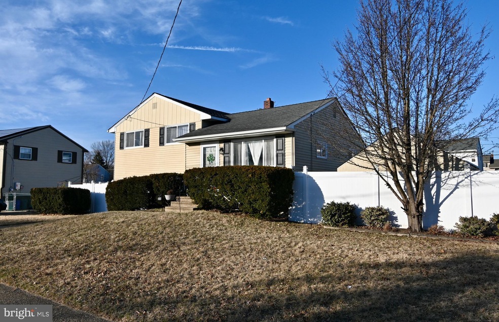 620 Andrea Rd, Runnemede, NJ 08078 - photo 1
