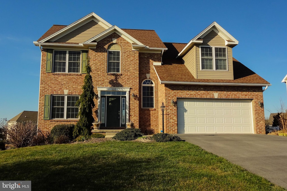 103 Creekwood Dr, Greencastle, PA 17225 - photo 1