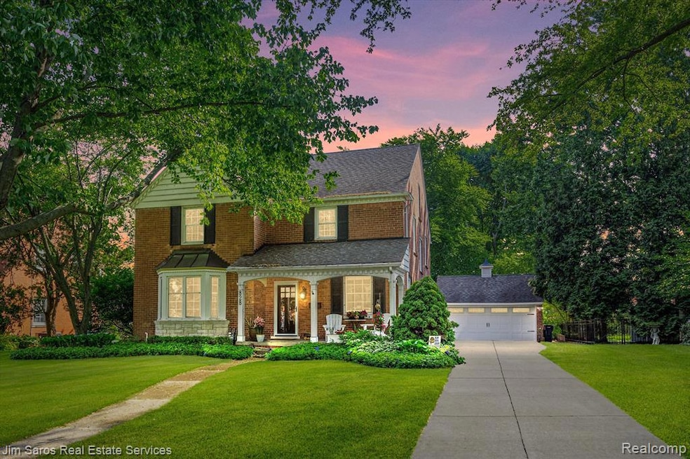 828 Pemberton Rd, Grosse Pointe Park, MI 48230 - photo 1