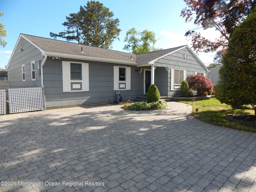 87 Holly Tree Ln, Toms River, NJ 08753 - photo 1