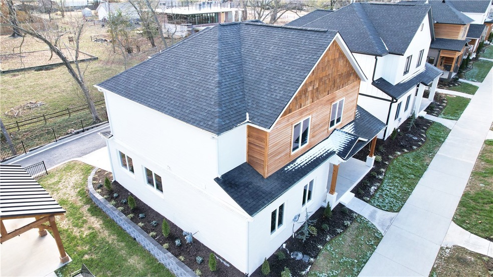 104 NW Oz Village Dr, Bentonville, AR 72712 - photo 1