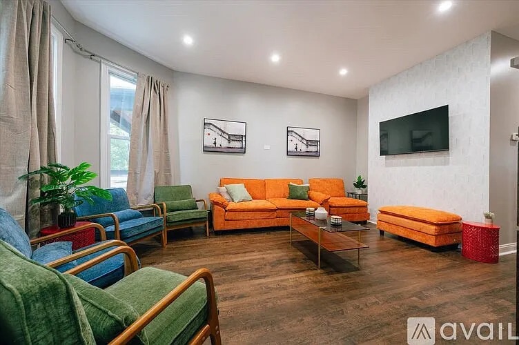 2923 N Wisner Ave unit 1, Chicago, IL 60618 - photo 1