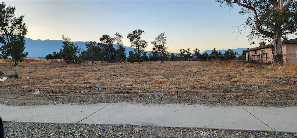 0 Baseline Ave unit TR25153298, Fontana, CA 92336 - photo 1