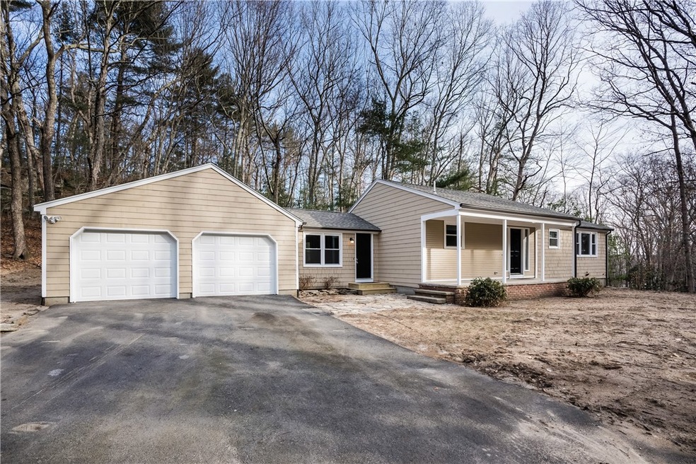 26 Robin Vale Dr, North Scituate, RI 02857 - photo 1