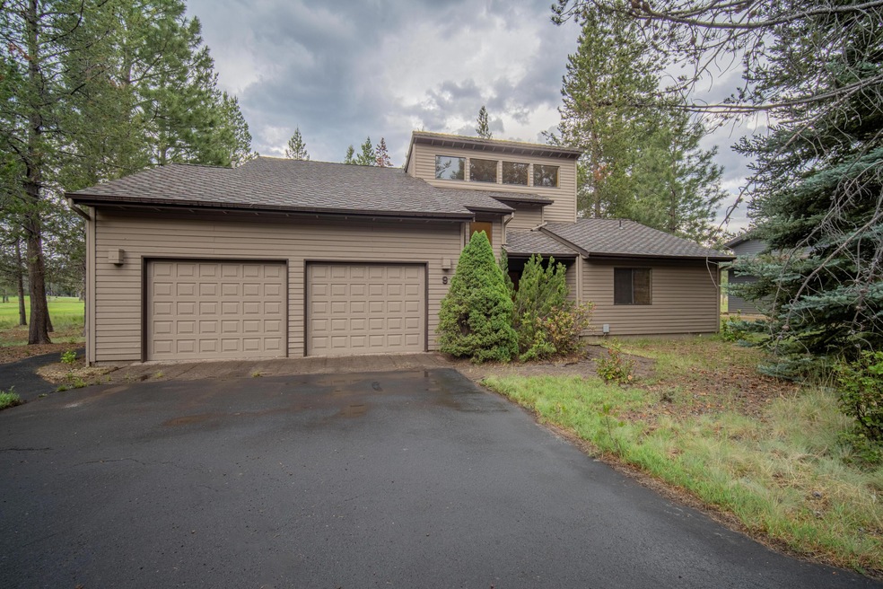 17777 Topflite Ln unit 9, Sunriver, OR 97707 - photo 1