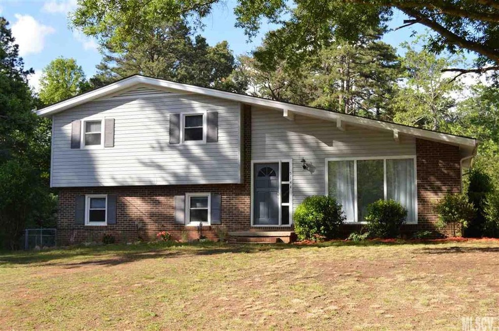 5144 Tobin Ct, Conover, NC 28613 - photo 1